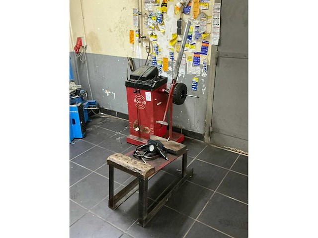 1996 teco 60 banden balanceerapparaat - afbeelding 9 van  9