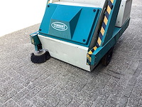 1996 tennant 200e zelfrijdende veegmachine - afbeelding 9 van  12