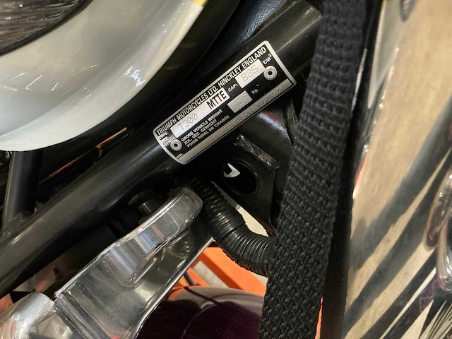 1996 triumph all-road adventurer motorfiets 3 cilinder - afbeelding 4 van  7