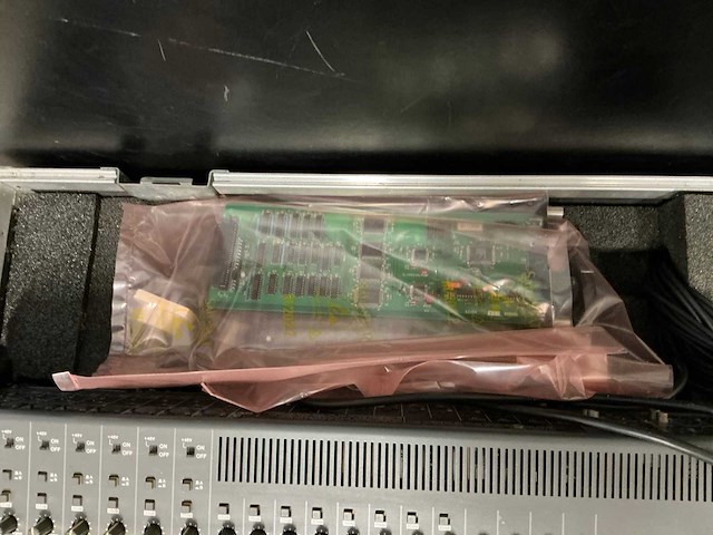 1996 yamaha 02r digitale mengtafel - afbeelding 6 van  7