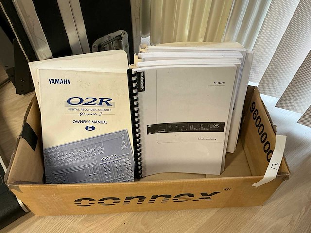 1996 yamaha 02r digitale mengtafel - afbeelding 7 van  7