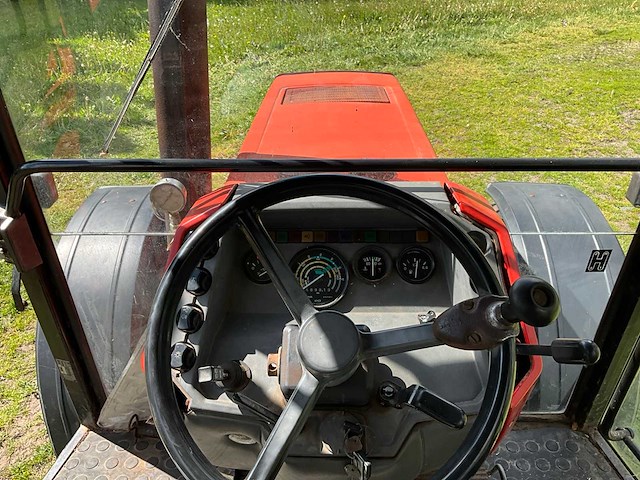 1996 zetor 8540 vierwielaangedreven landbouwtractor - afbeelding 21 van  32