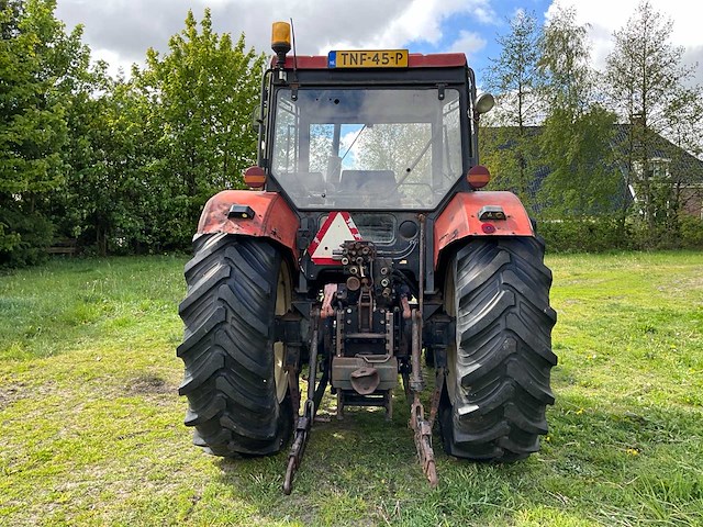 1996 zetor 8540 vierwielaangedreven landbouwtractor - afbeelding 30 van  32