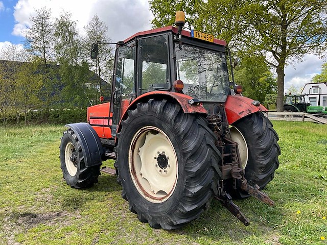 1996 zetor 8540 vierwielaangedreven landbouwtractor - afbeelding 31 van  32