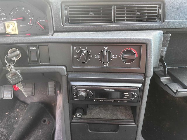 1997 - volvo - 940 - 2.3 estate- sj-jg-36 - afbeelding 19 van  21