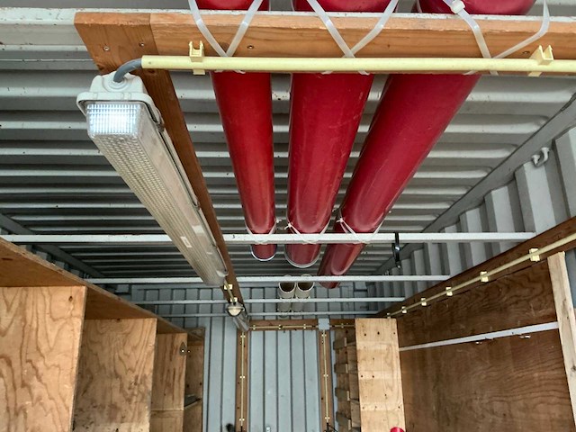 1997 20ft zeecontainer met werkplaatsinrichting - afbeelding 13 van  13