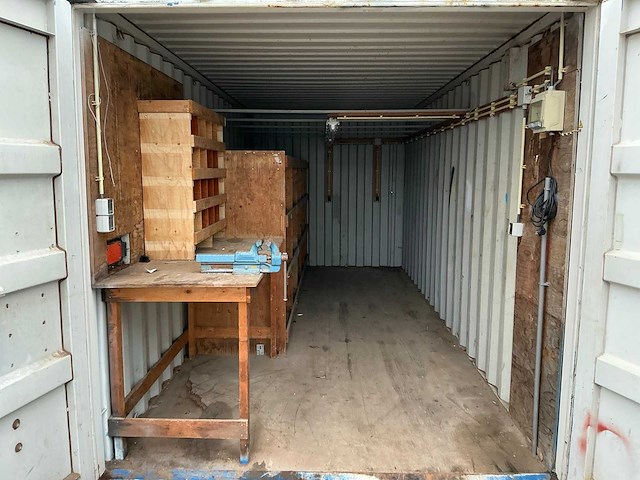 1997 20ft zeecontainer met werkplaatsinrichting - afbeelding 7 van  11