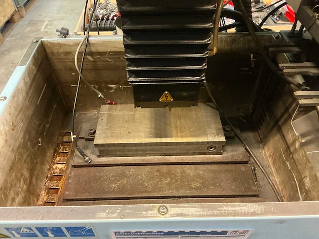 1997 agietron compact 1 zinkvonkmachine - afbeelding 18 van  21