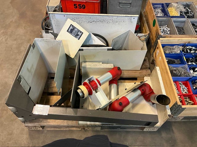 1997 agietron compact 1 zinkvonkmachine - afbeelding 12 van  15