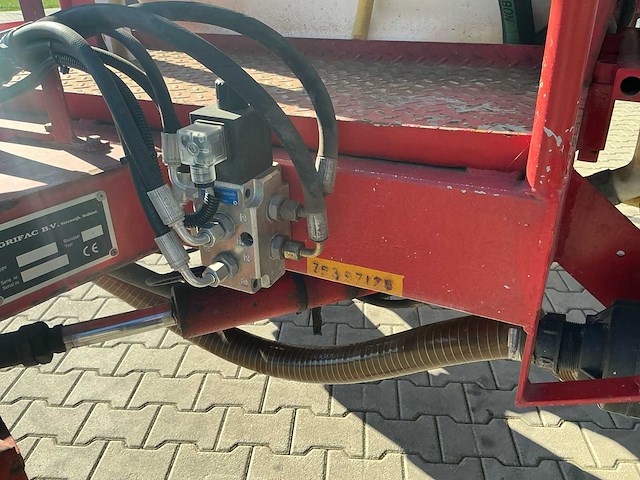 1997 agrifac eco 2024 eh getrokken veldspuit – 2.000 liter – 24 meter – 7 secties - afbeelding 8 van  24