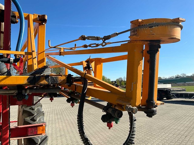 1997 agrifac eco 2024 eh getrokken veldspuit – 2.000 liter – 24 meter – 7 secties - afbeelding 21 van  24