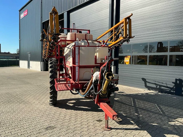 1997 agrifac eco 2024 eh getrokken veldspuit – 2.000 liter – 24 meter – 7 secties - afbeelding 12 van  24