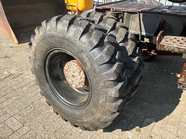 1997 atlas 1404 banden graafmachine - afbeelding 1 van  5