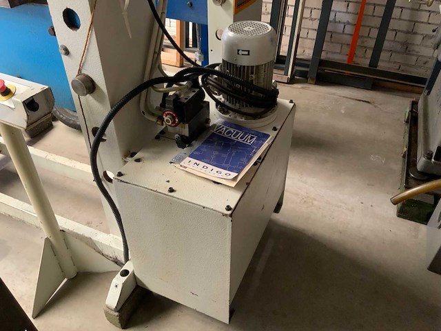1997 bergamo aem 324b hydraulische pers - afbeelding 7 van  7