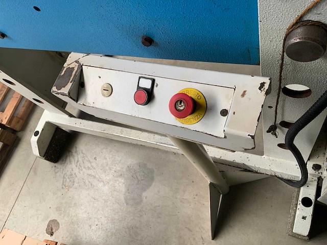 1997 bergamo aem 324b hydraulische pers - afbeelding 7 van  9