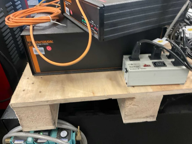 1997 brown & shape microxcel pfx 3d-meetmachine - afbeelding 17 van  30