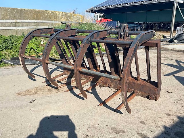 1997 chery cf02 grijperbak / mestvork / mestklauw - afbeelding 1 van  16