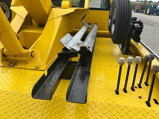 1997 chevrolet 3500 takelwagen bergingsauto - afbeelding 13 van  53