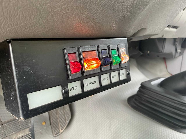 1997 chevrolet 3500 takelwagen bergingsauto - afbeelding 36 van  53