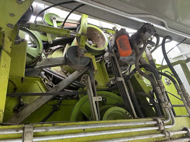 1997 claas lexion 440 maaidorser (6 schudder) - afbeelding 29 van  50