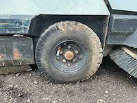 1997 clarke american lincoln 2160 zelfrijdende veegmachine defect - afbeelding 3 van  30