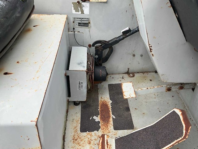 1997 clarke american lincoln 2160 zelfrijdende veegmachine defect - afbeelding 9 van  30