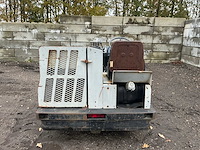 1997 clarke american lincoln 2160 zelfrijdende veegmachine defect - afbeelding 25 van  30