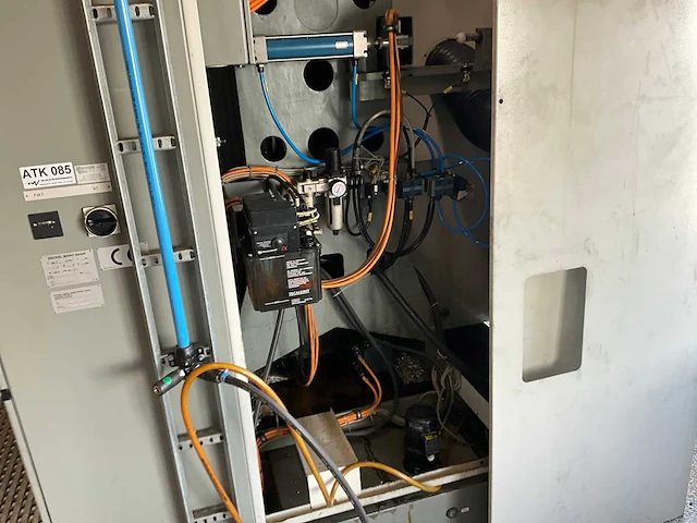 1997 deckel maho gmbh dmc-63v cnc universele bewerkingscentra - afbeelding 2 van  20