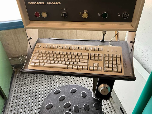 1997 deckel maho gmbh dmc-63v cnc universele bewerkingscentra - afbeelding 15 van  20