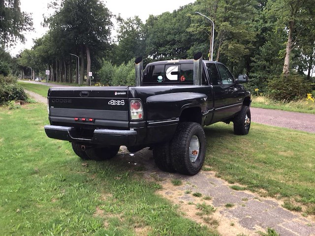 1997 dodge ram 2500 cummins dually personenauto - afbeelding 29 van  33