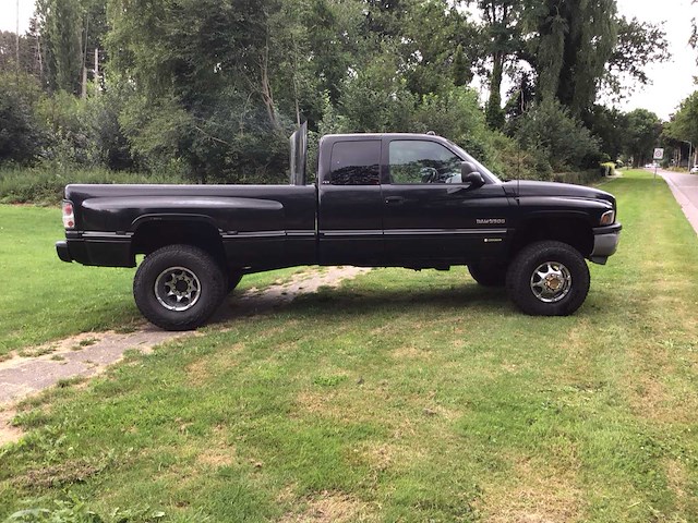1997 dodge ram 2500 cummins dually personenauto - afbeelding 30 van  33