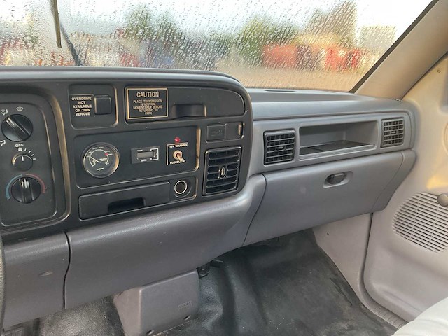 1997 dodge ram 2500 vliegtuigsleper - afbeelding 2 van  16