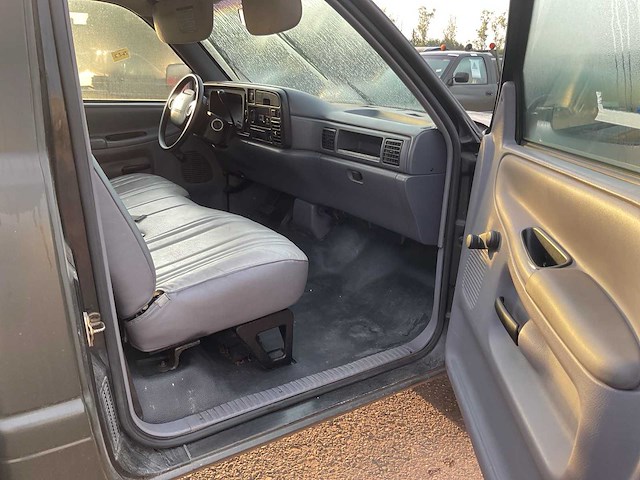 1997 dodge ram 2500 vliegtuigsleper - afbeelding 3 van  16