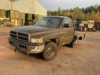 1997 dodge ram 2500 vliegtuigsleper - afbeelding 1 van  16