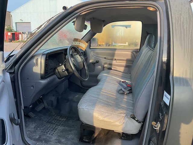 1997 dodge ram 2500 vliegtuigsleper - afbeelding 13 van  16