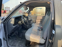1997 dodge ram 2500 vliegtuigsleper - afbeelding 13 van  16