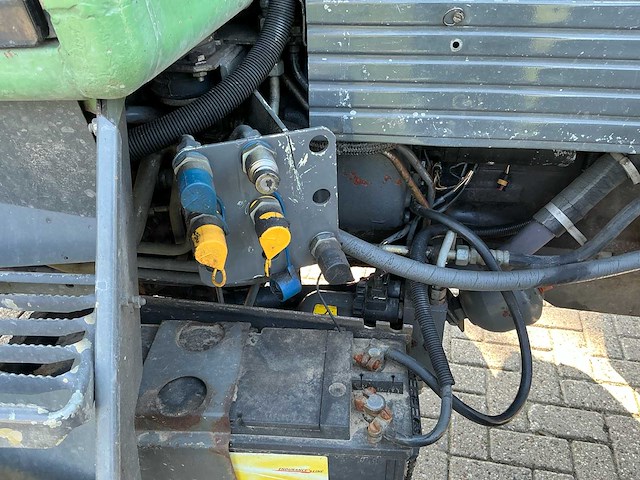 1997 fendt 512c vierwielaangedreven landbouwtractor - afbeelding 25 van  40