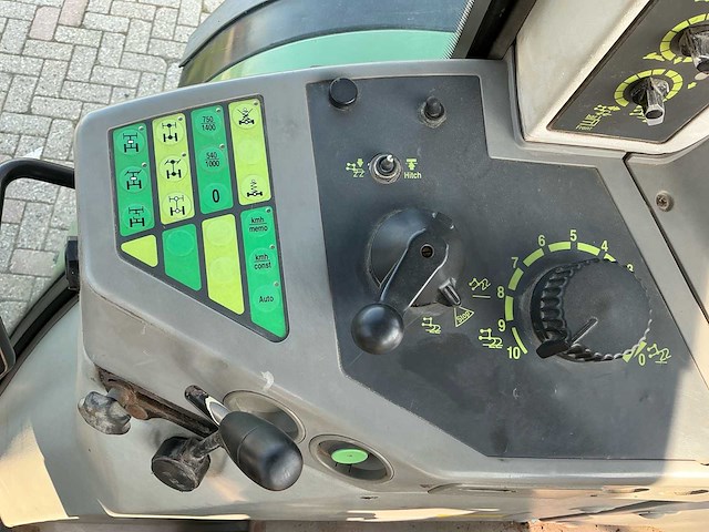 1997 fendt 512c vierwielaangedreven landbouwtractor - afbeelding 26 van  37