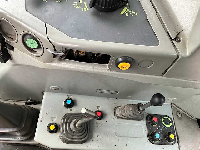 1997 fendt 816 turboshift vierwielaangedreven landbouwtractor - afbeelding 4 van  31