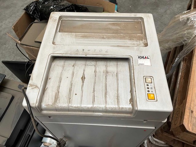 1997 ideal 2601 papier shredder - afbeelding 1 van  3