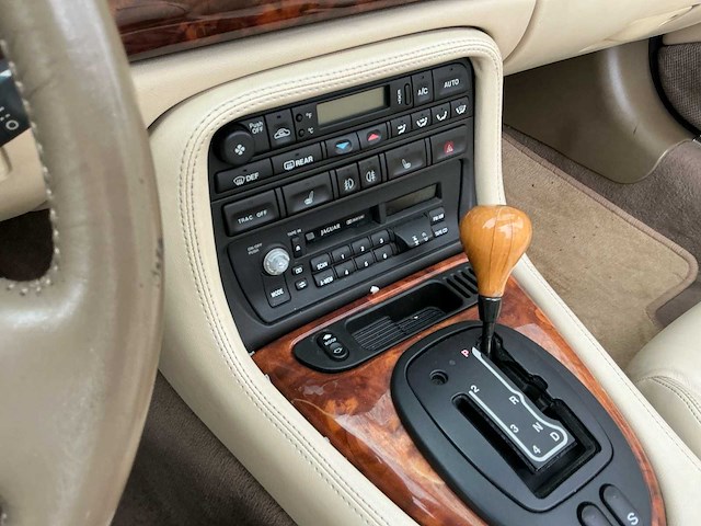 1997 jaguar xk8 - 4.0 v8 convertible - personenauto - afbeelding 21 van  39