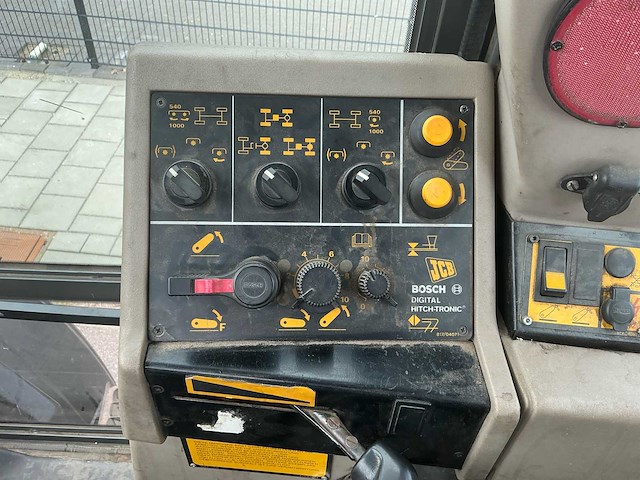 1997 jcb fastrac 1135 4ws vierwielaangedreven landbouwtractor - afbeelding 28 van  43