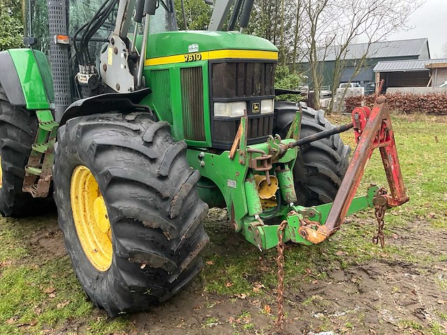 1997 john deere 7610 vierwielaangedreven landbouwtractor met voorlader - afbeelding 12 van  40