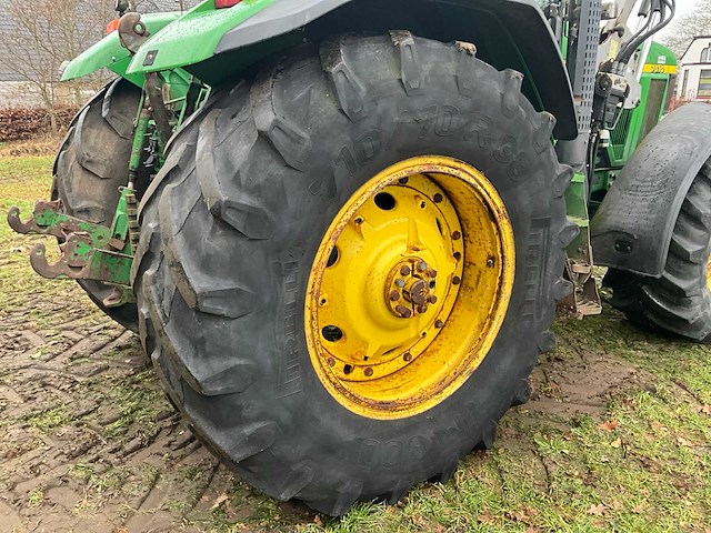 1997 john deere 7610 vierwielaangedreven landbouwtractor met voorlader - afbeelding 25 van  40