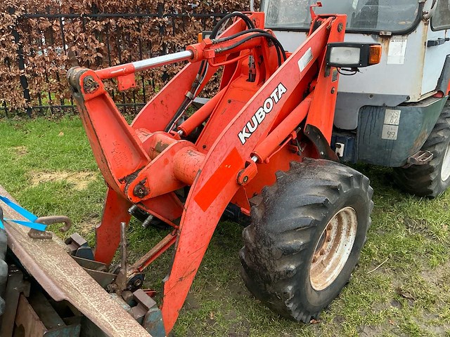 1997 kubota r420 shovel - afbeelding 22 van  24