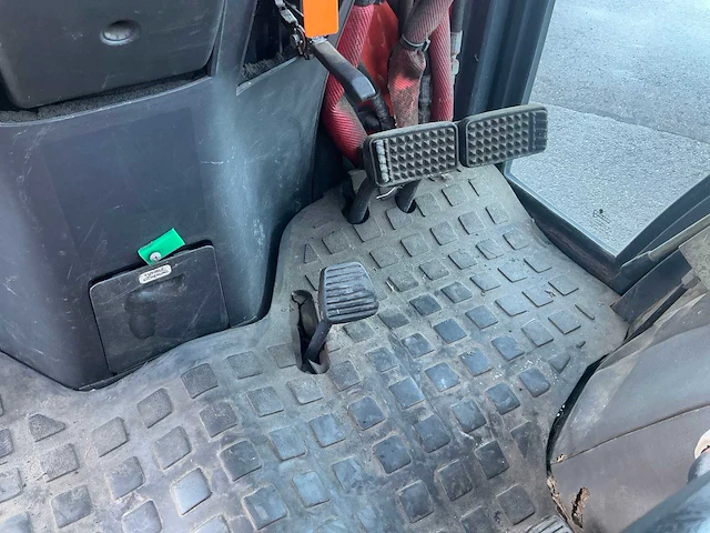 1997 kubota st-30 smalspoor- en compacttractor - afbeelding 9 van  24
