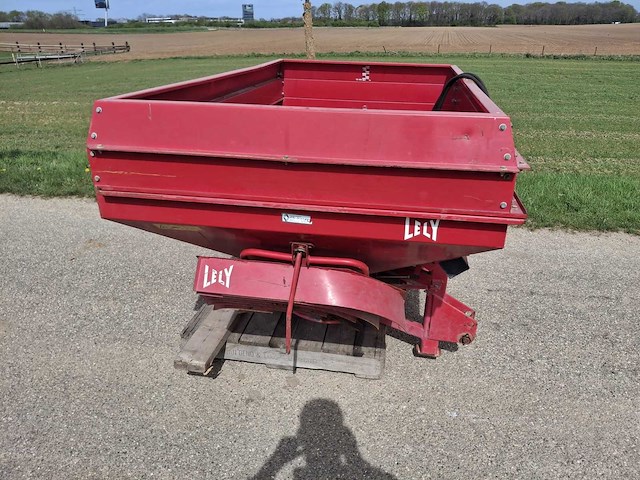 1997 lely 2.3225 kunstmeststrooier - afbeelding 4 van  7