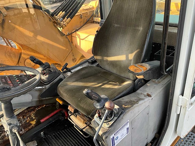 1997 liebherr a312 mobiele kraan - afbeelding 6 van  19