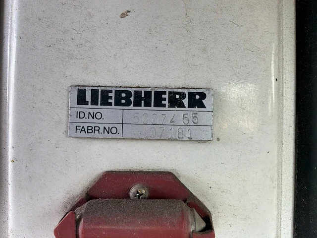 1997 liebherr a900 banden graafmachine - afbeelding 17 van  26