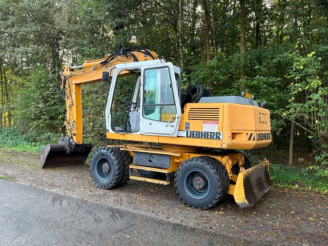1997 liebherr a900 banden graafmachine - afbeelding 20 van  26